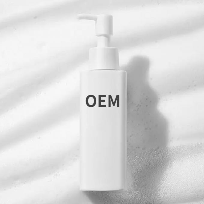 OEM เครื่องล้างใบหน้าที่มีน้ําอัดไร้กลิ่นหอมที่มี Niacinamide สําหรับผู้หญิง 1